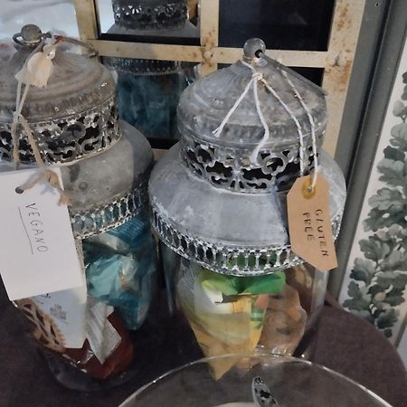 Il Cortiletto Bed & Breakfast Quartiano Luaran gambar