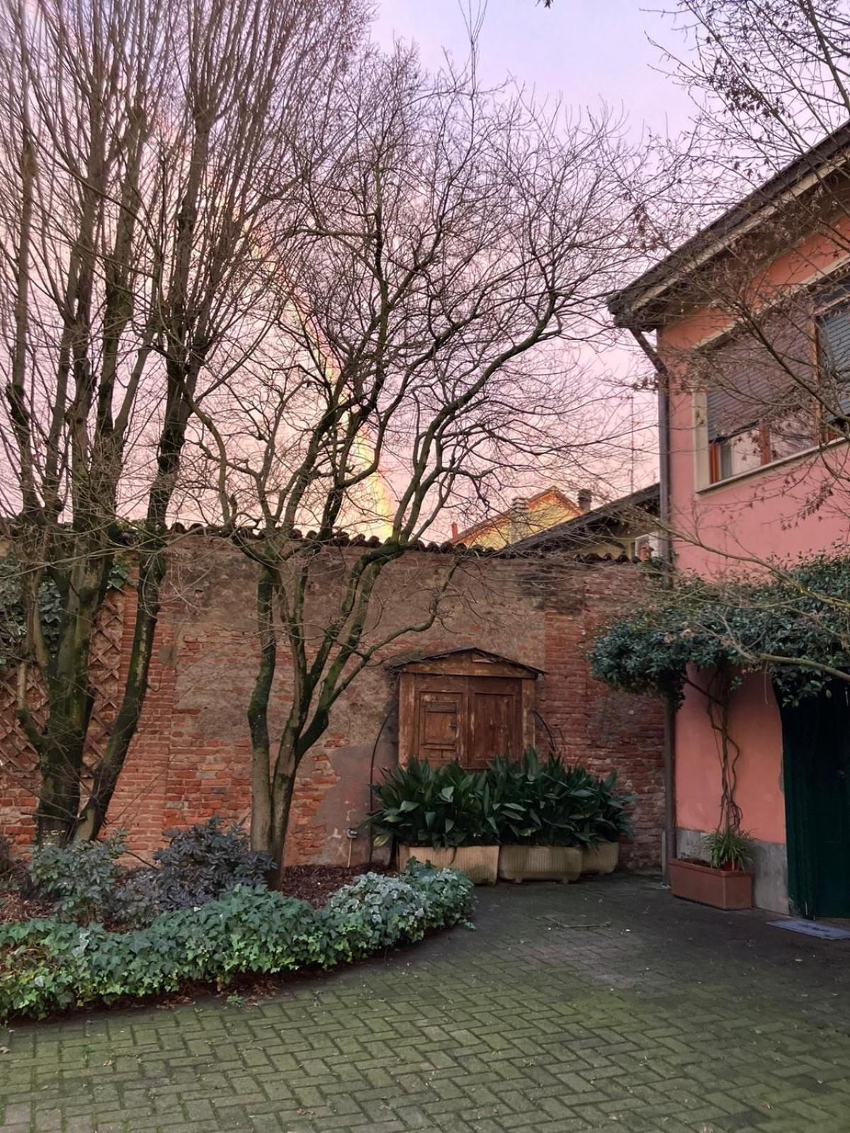 Il Cortiletto Bed & Breakfast Quartiano Luaran gambar