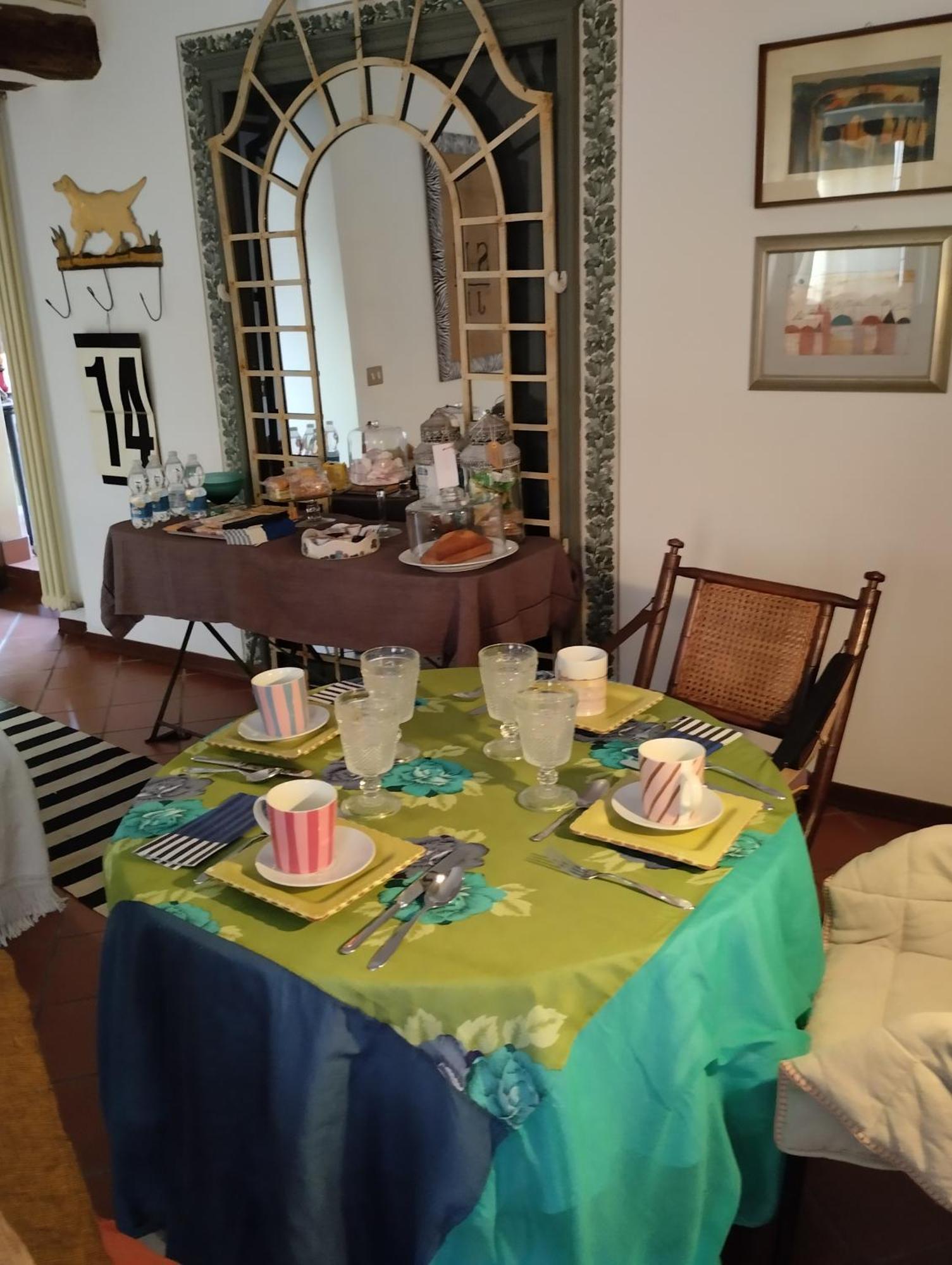 Il Cortiletto Bed & Breakfast Quartiano Luaran gambar
