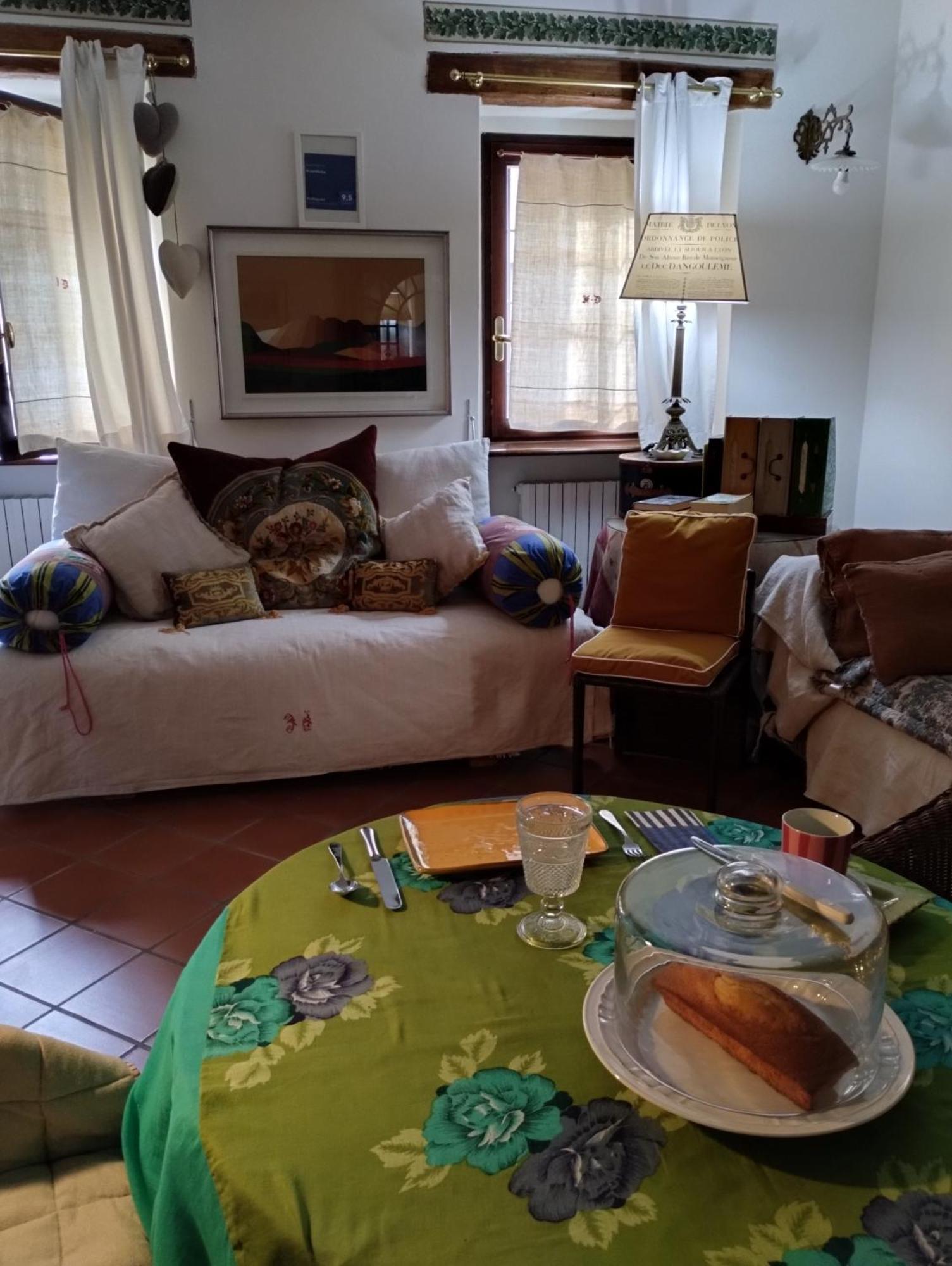 Il Cortiletto Bed & Breakfast Quartiano Luaran gambar