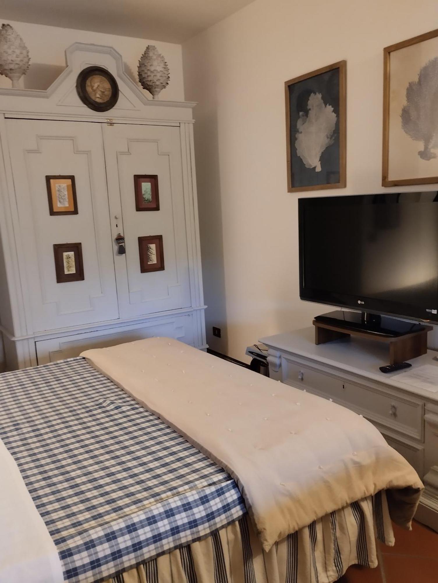 Il Cortiletto Bed & Breakfast Quartiano Luaran gambar